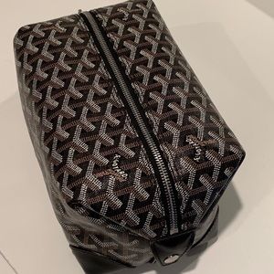 goyard mens toiletry bag